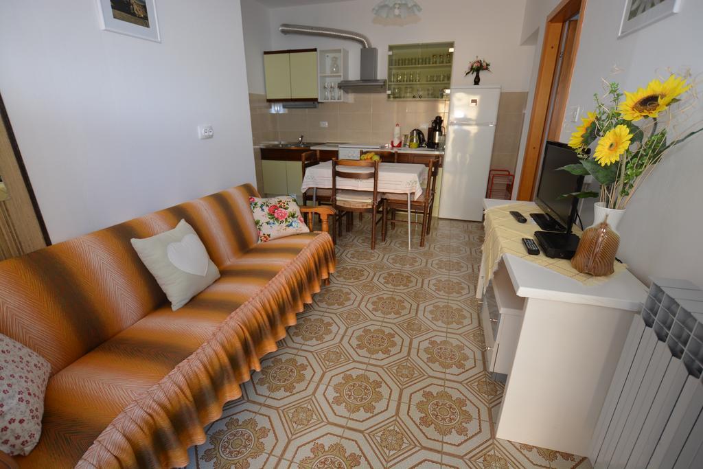 Apartment Nadica Punat Exterior foto